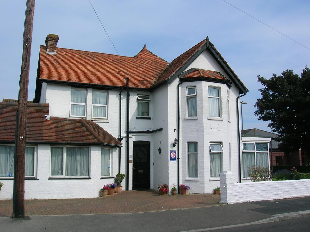 Avon Manor Guest House Lee-on-the-Solent Exterior photo